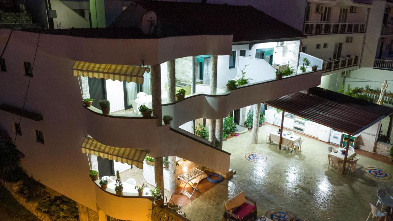 Apartments Ishmi In Center Of Ulcinj Buitenkant foto