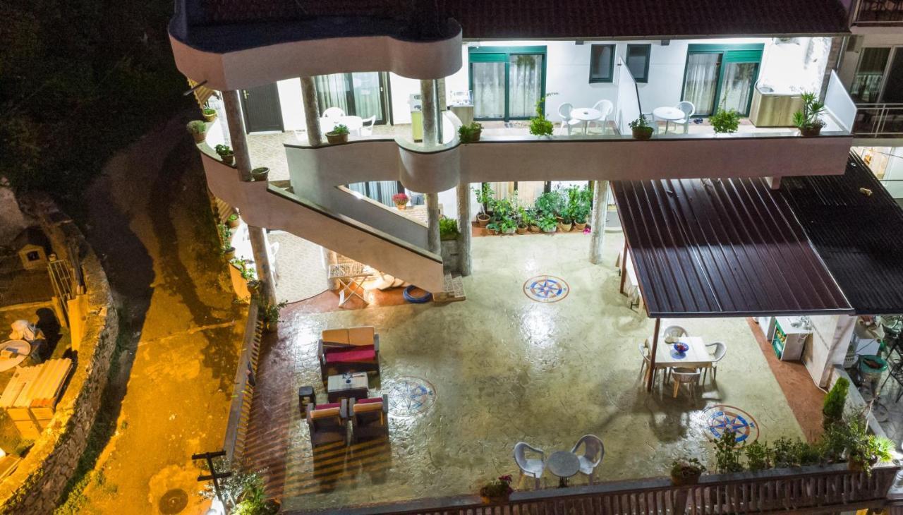 Apartments Ishmi In Center Of Ulcinj Buitenkant foto