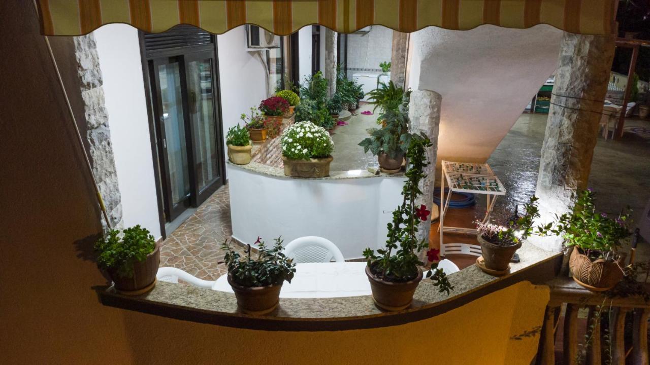 Apartments Ishmi In Center Of Ulcinj Buitenkant foto