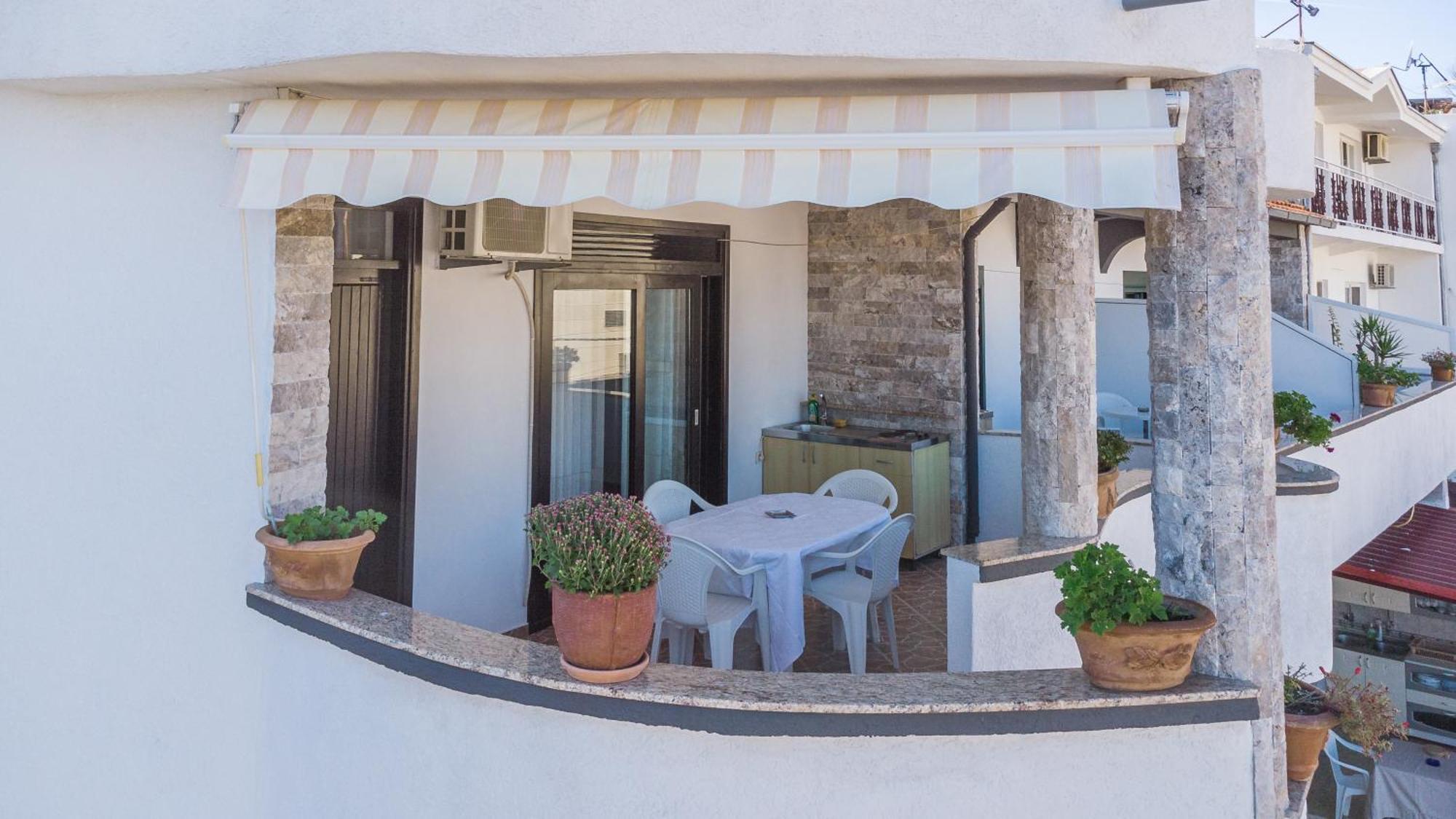 Apartments Ishmi In Center Of Ulcinj Kamer foto