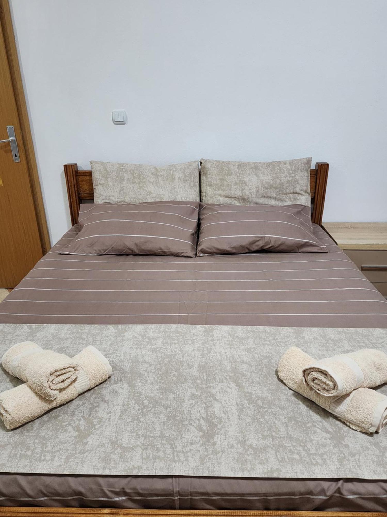 Apartments Ishmi In Center Of Ulcinj Kamer foto