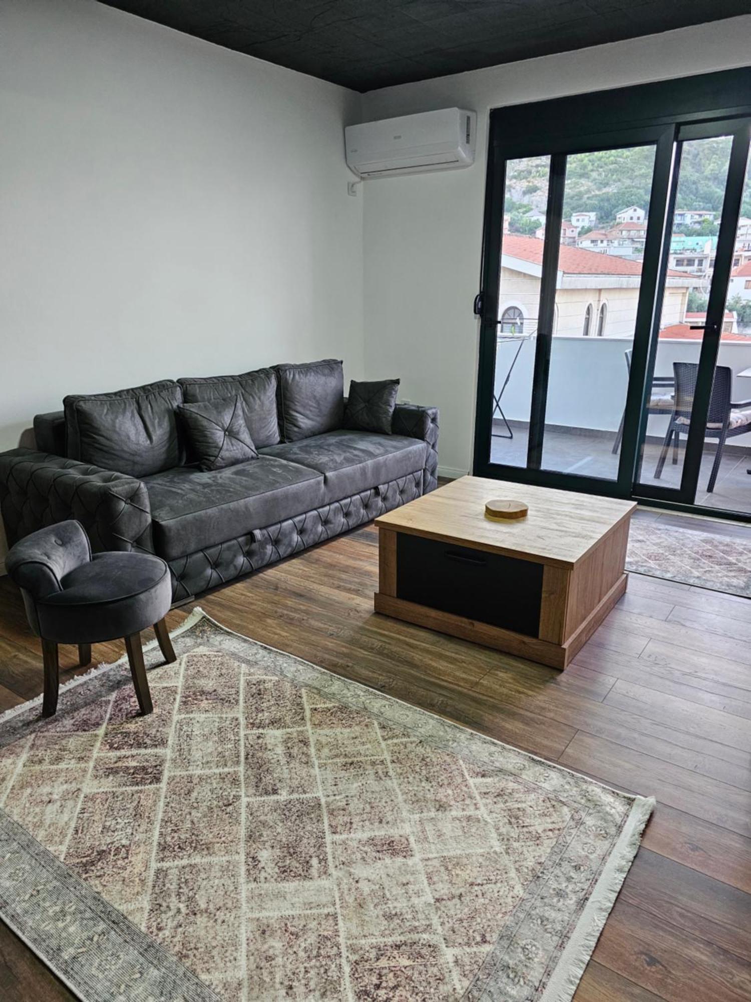 Apartments Ishmi In Center Of Ulcinj Buitenkant foto